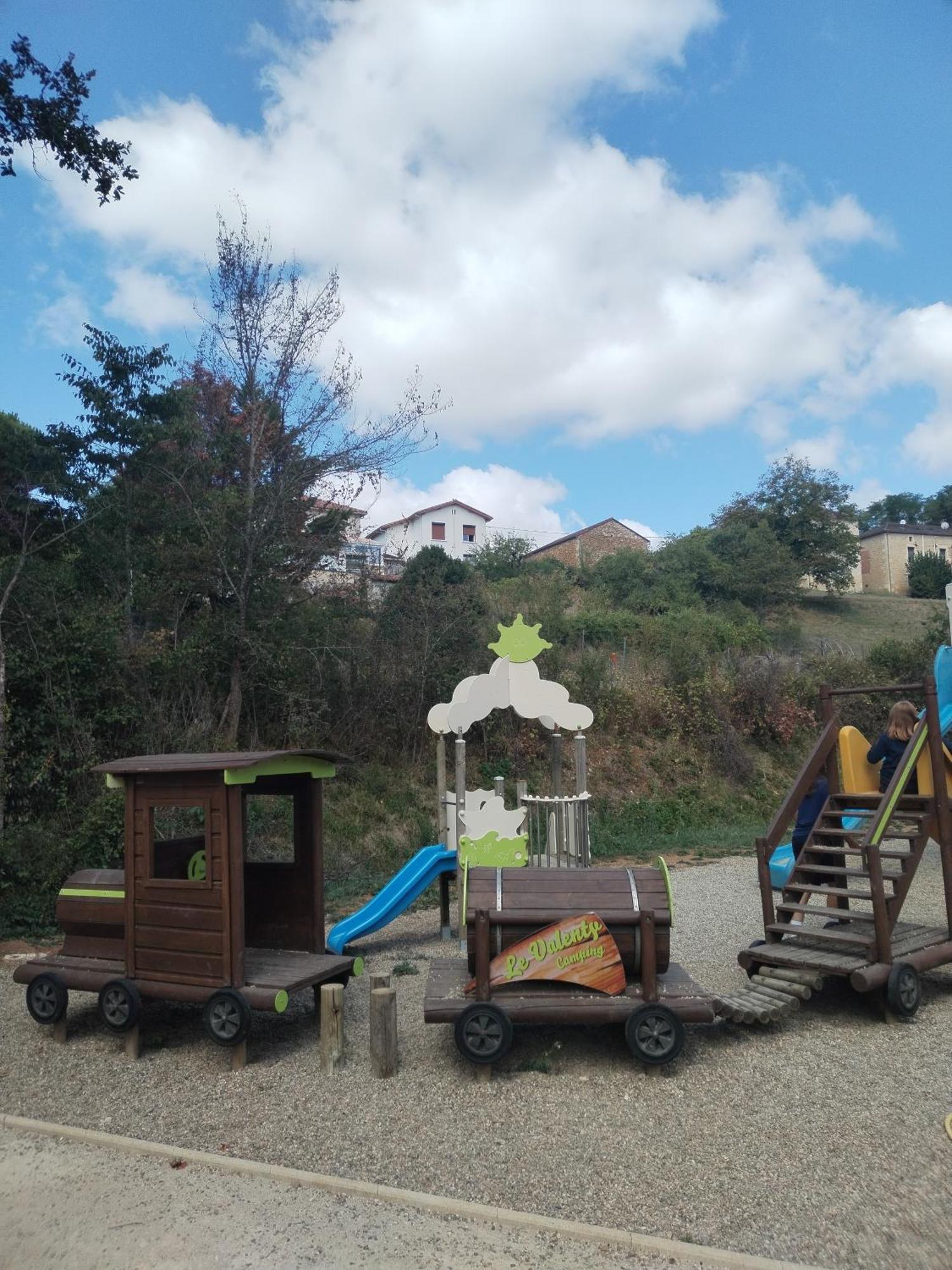 Camping Nature Le Valenty Mobil-Home-Dordogne Panoramique Clim Piscine Soturac Экстерьер фото
